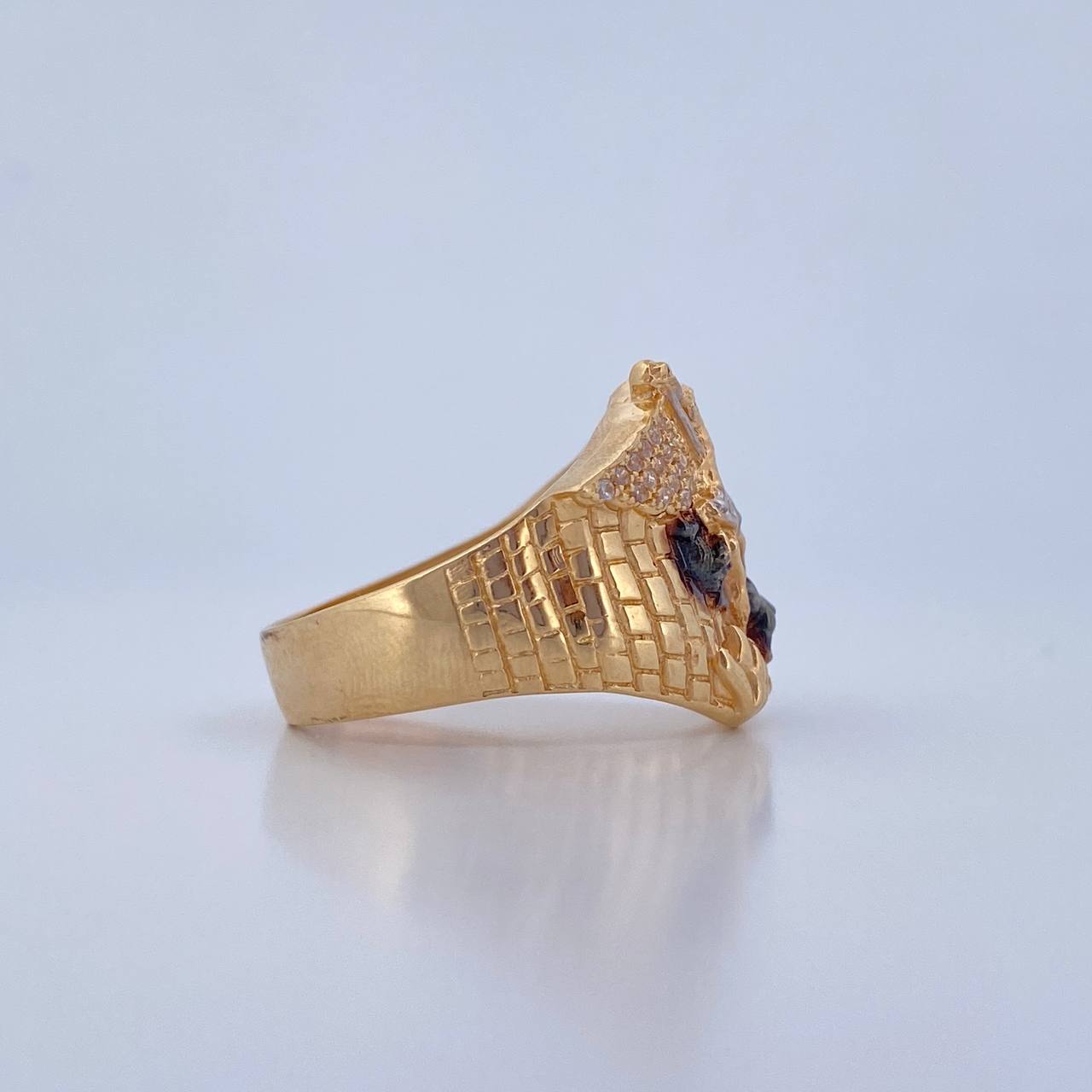 Anillo San Miguel Arcangel 9.05gr / T10 1/4 / Circones Blancos Tres Oros 18K $