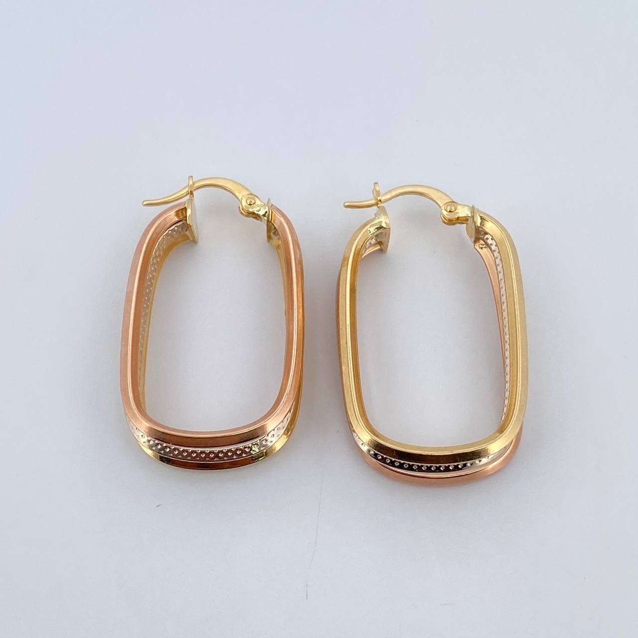 Hoop Earrings Rectangular Hoop 3.9gr / 3.3cm / Dotted Three 18K Gold $