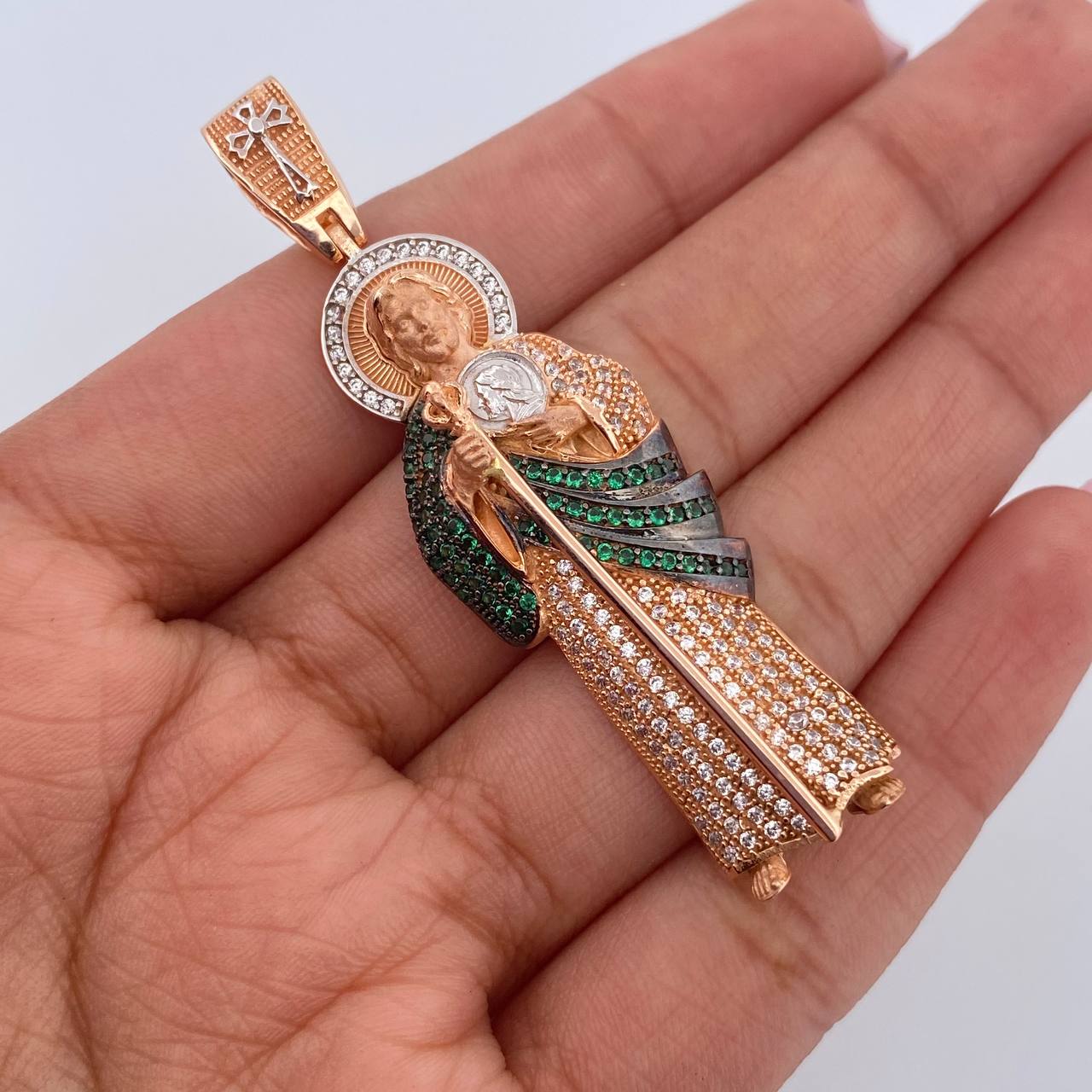 Pendant San Judas Tadeo 10gr / 5.7cm / White and Green Zircons Three 18K Golds $
