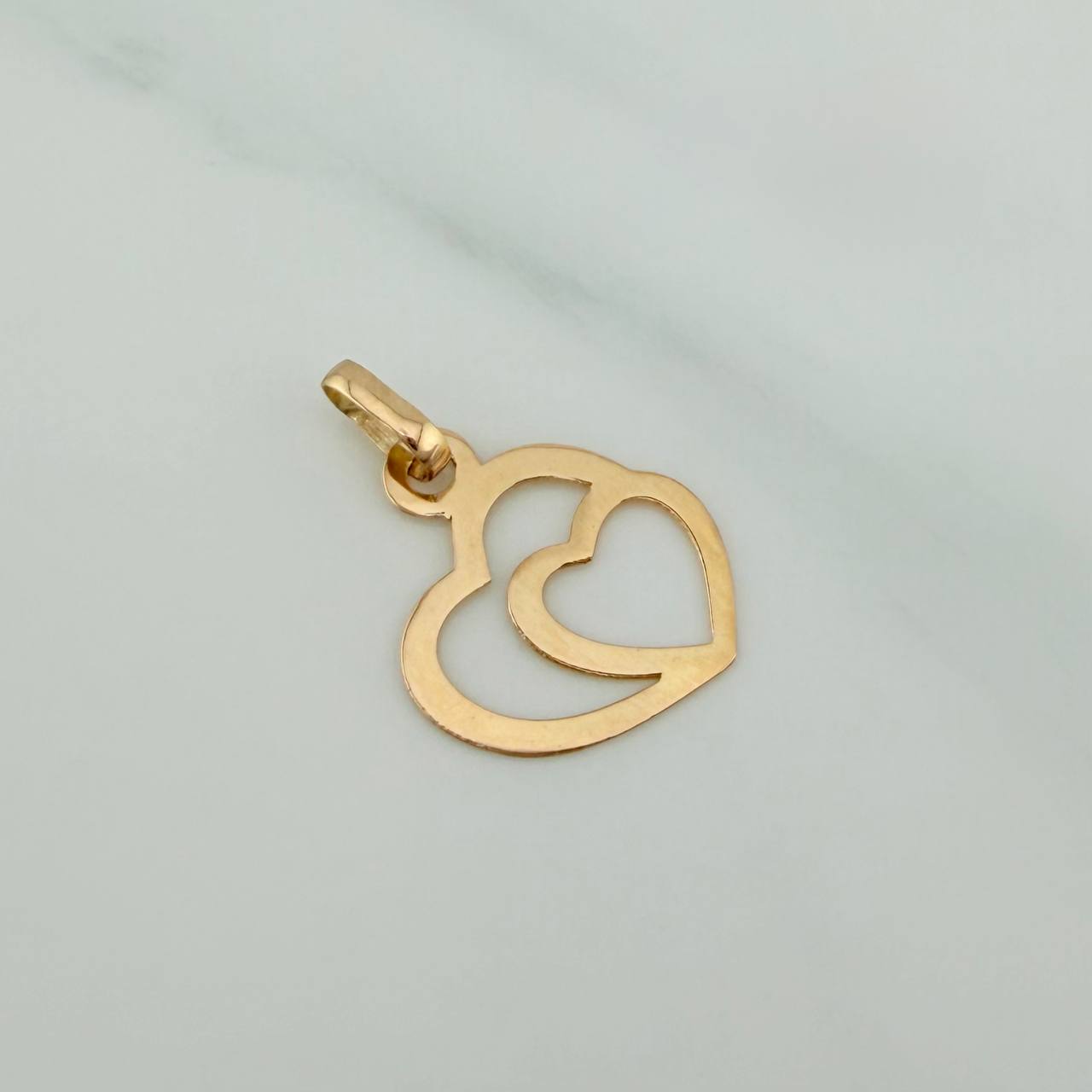Dije Silueta Corazón Doble 0.4gr / 3/4 in / Oro Amarillo 18K &