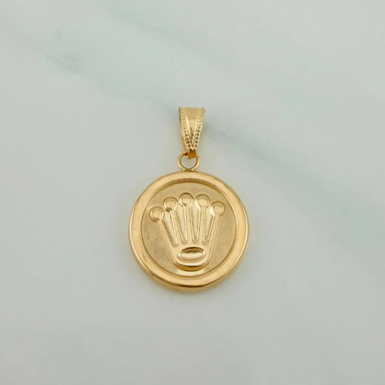 Dije Corona 0.6g / 3/4 in Oro Amarillo 18K