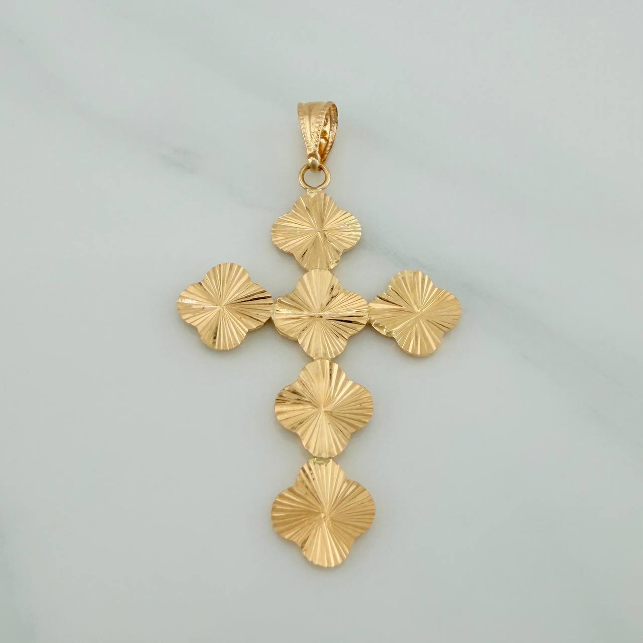 Dije Cruz Trebol 1.9gr / 4cm / Oro Amarillo 18K %