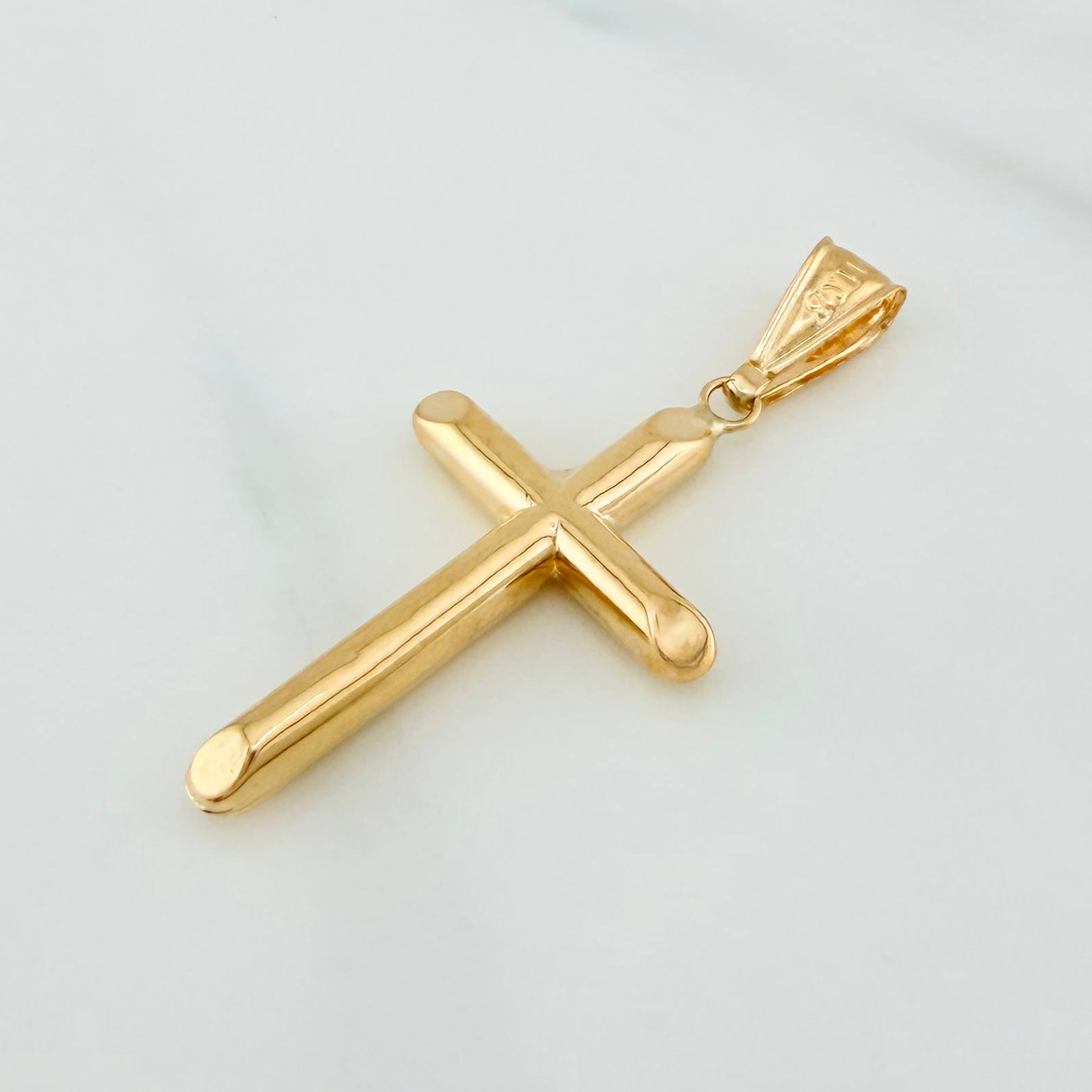Dije Cruz 1.25 g / 1 3/4 in Oro Amarillo 18K
