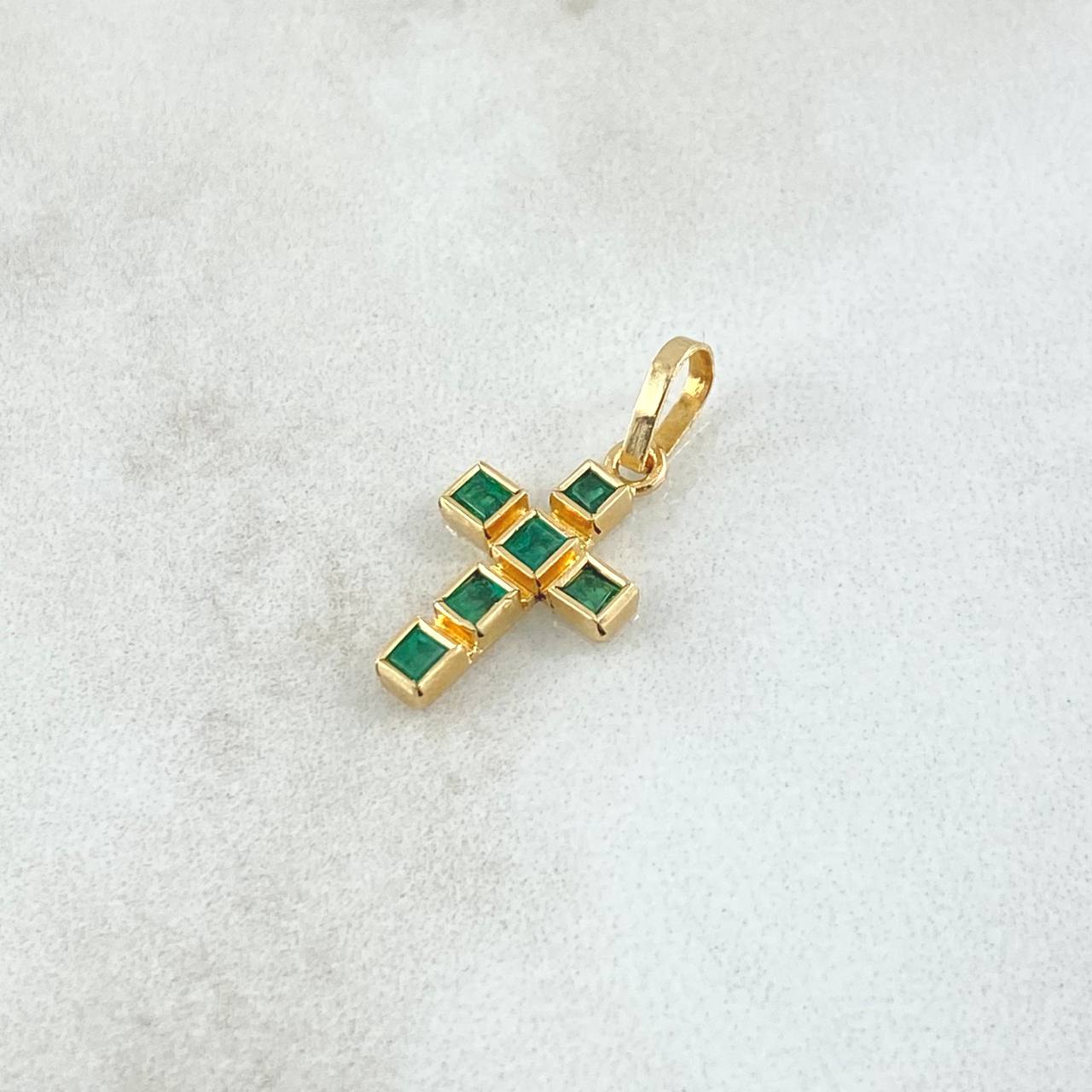 Dije Cruz Latina Cuadricular 0.9gr / 2cm / Esmeraldas 30pts Oro Amarillo 18K (Joya) *