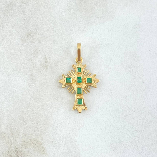Dije Crúz De Altar 1.1gr / 2.5cm / Esmeraldas 24pts Oro Amarillo 18K (Joya)