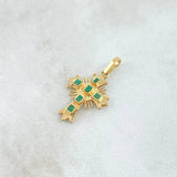 Dije Crúz De Altar 1.1gr / 2.5cm / Esmeraldas 24pts Oro Amarillo 18K (Joya) ©