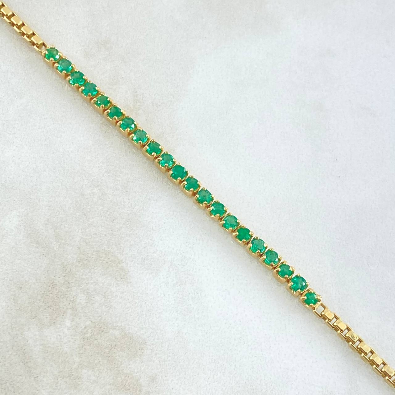 Bracelet Medium Tennis 4.85gr / 18.5cm / Emeralds 1.9 Qts 18K Yellow Gold (Jewel) ©