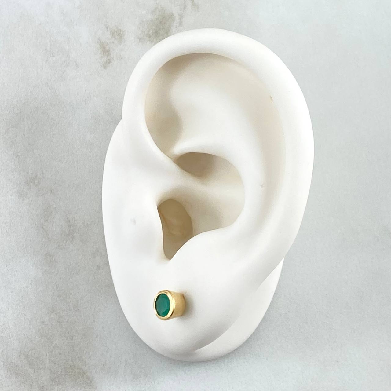 Stud Earrings Round 1.7gr / 5.5mm Emeralds 1.1 Qts 18K Yellow Gold (Jewel) *