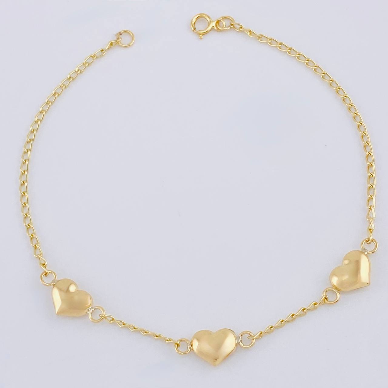 Bracelet Espiga Trio of Hearts 2.05 g / 7 1/2 in / 1.6 mm Yellow Gold 18K