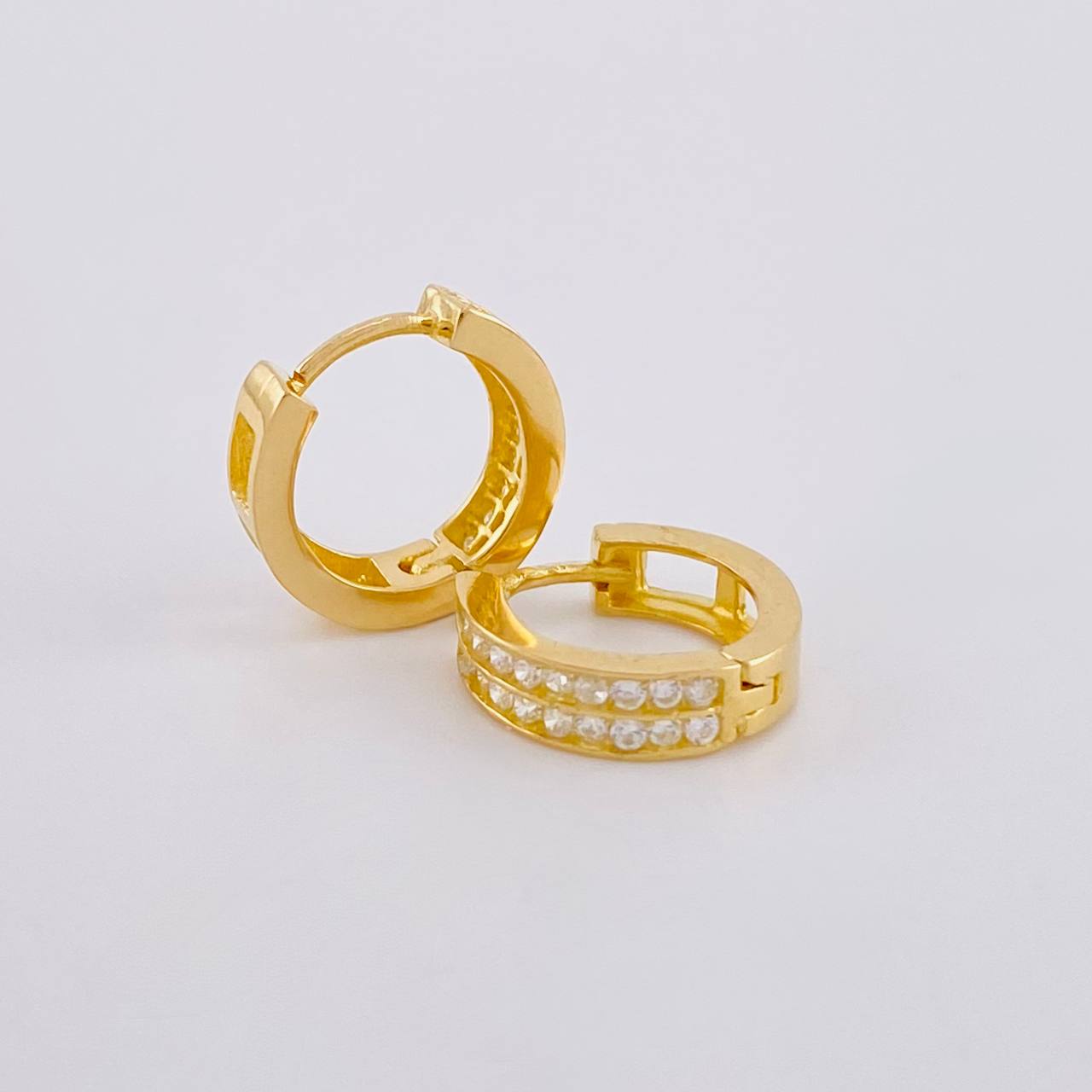 Hoop Earrings Double Thick Channel 2.45g / 1/2 in 18K Yellow Gold