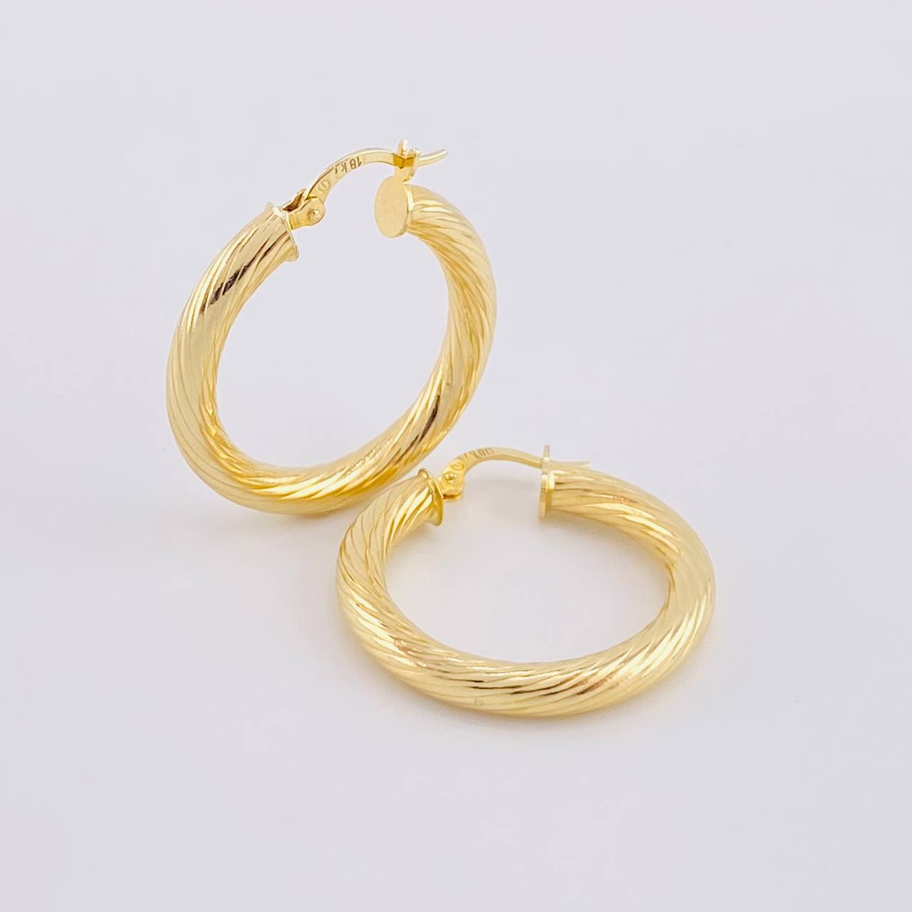 Candongas Sofi 4.4 g / 1 1/4 in Tres Oros 18K