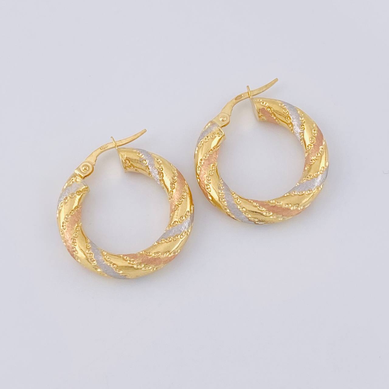 Candongas Marie 2.7 g / 1 in Tres Oros 18K
