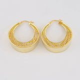 Candongas Mezzaluna Rayada 9.2 g / 1 1/4 in Oro Amarillo 18K