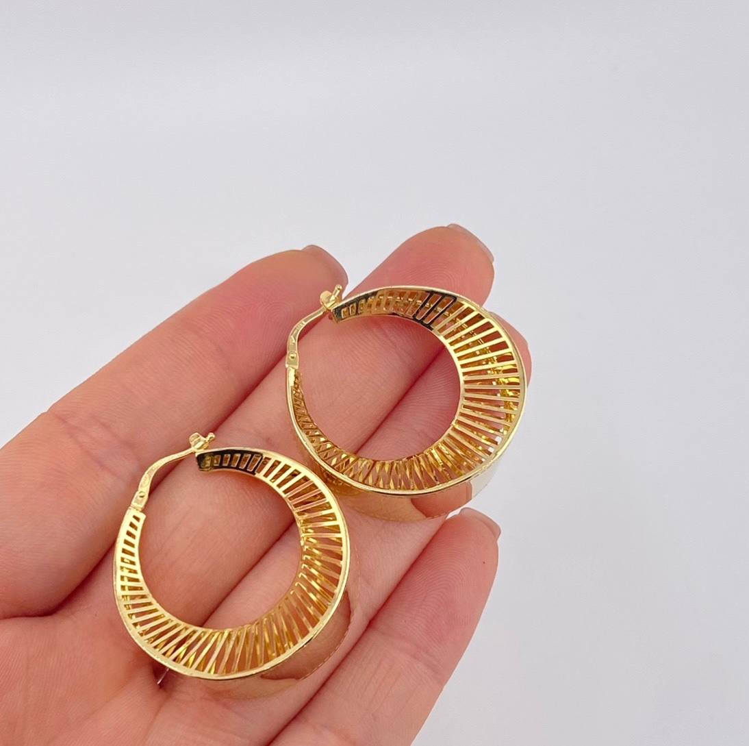 Candongas Mezzaluna Rayada 9.2 g / 1 1/4 in Oro Amarillo 18K