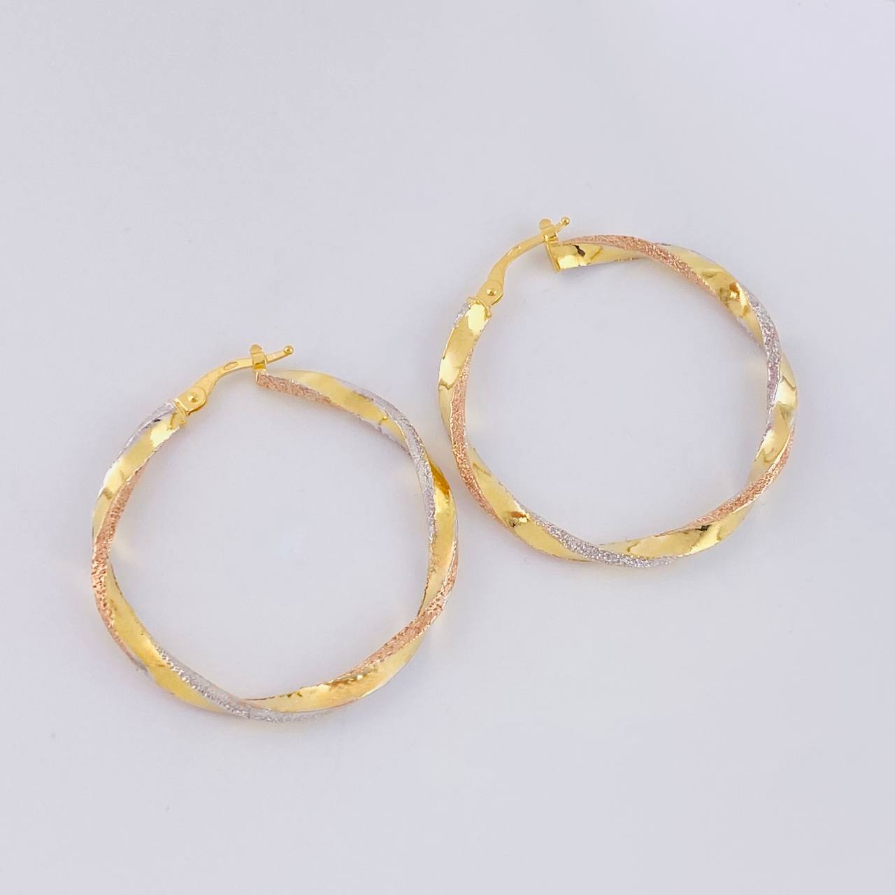 Candongas Maryal 2.9 g / 1 1/2 in Tres Oros 18K