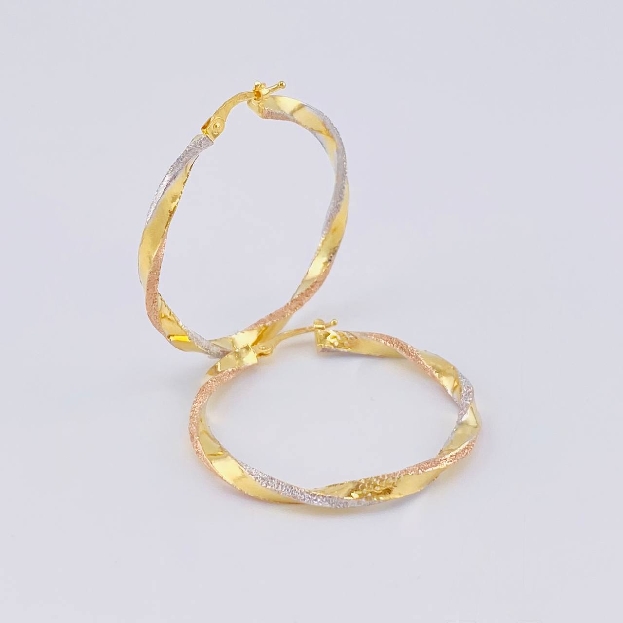 Candongas Maryal 2.9 g / 1 1/2 in Tres Oros 18K