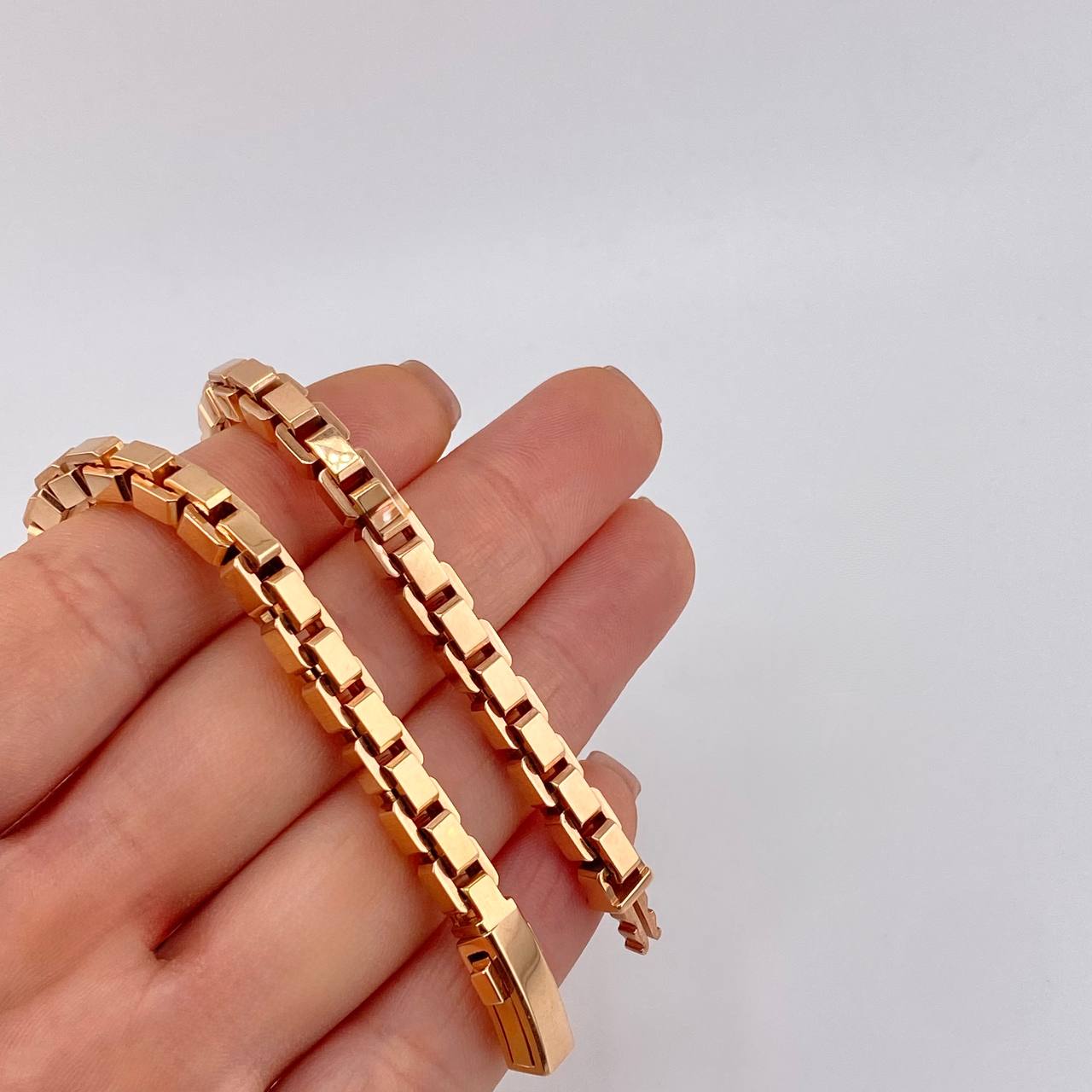 Cadena Veneciana 49 g / 23 1/2 in / 5.6 mm Oro Rosa 18K