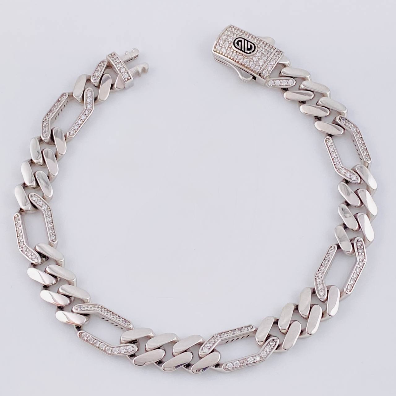 Figaro Bracelet Monaco 17.5 g / 8 1/4 in / 8.7 mm White Gold 18K