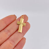 Dije Cruz Lisa 1.3 g / 1 1/4 in Oro Amarillo 18K