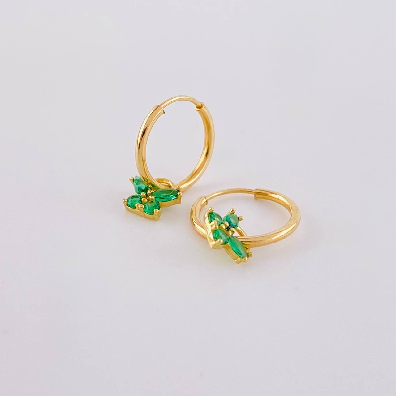 Candongas Dije Mariposa 0.65g / 1/2 in Oro Amarillo 18K