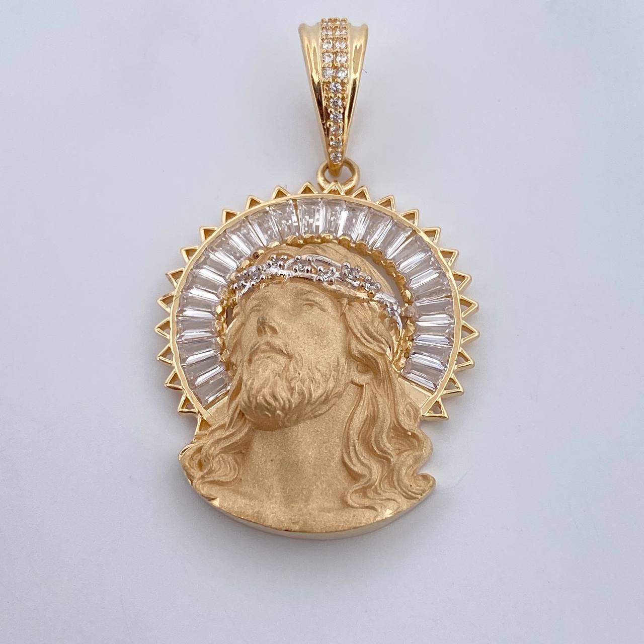 Pendant Face Jesus Halo 9.25gr / 4.4cm / White Zircons Two-tone Yellow White 18K $