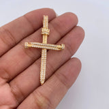 Dije Cruz Clavo 4.15gr / 4.6cm / Circones Blancos Oro Amarillo 18K $