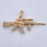 Dije Arma Fusil 15.85gr / 6.5cm / Circones Blancos Fucsia Dos Oros Amarillo Blanco 18K $