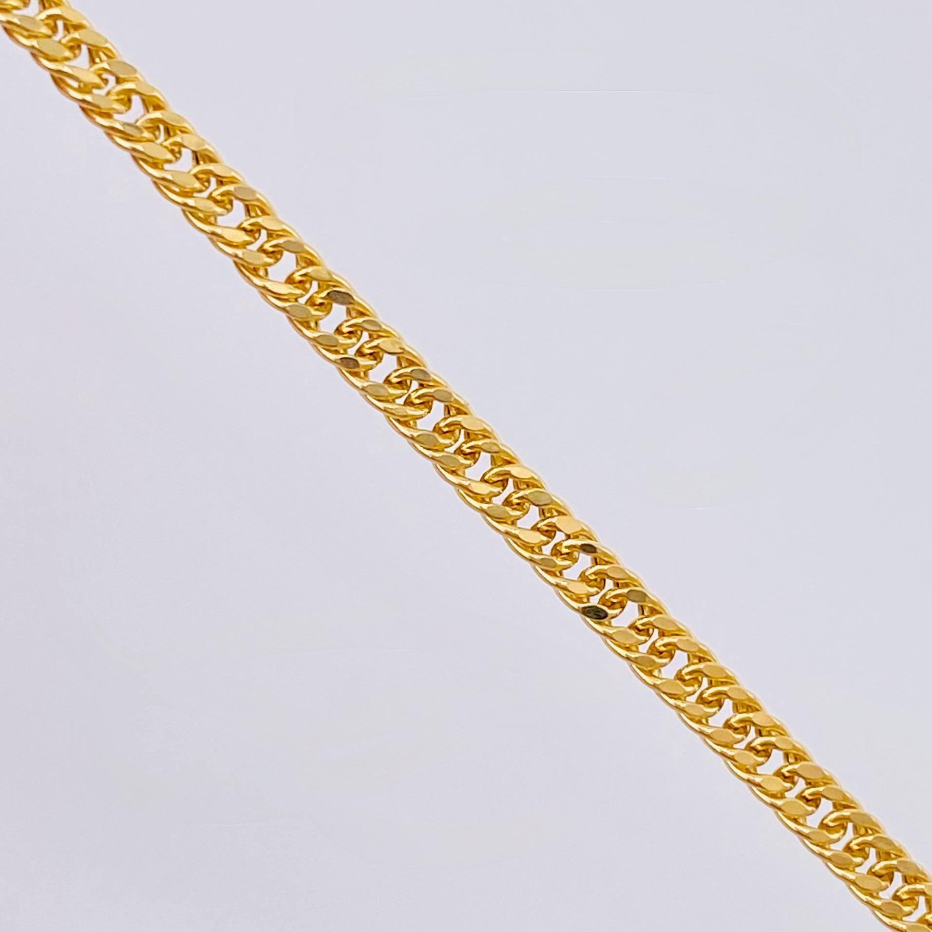Cadena Cubana Reticulada 3.15gr / 23 1/2 in / 2mm Oro Amarillo +3 18K ©