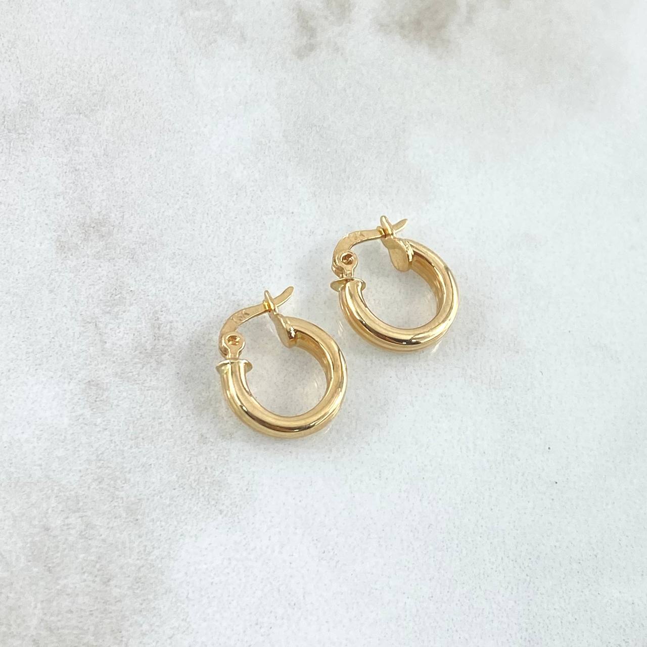 Hoop Earrings Miku 1.15gr / 1.3cm / Front Stripes 18K Yellow Gold