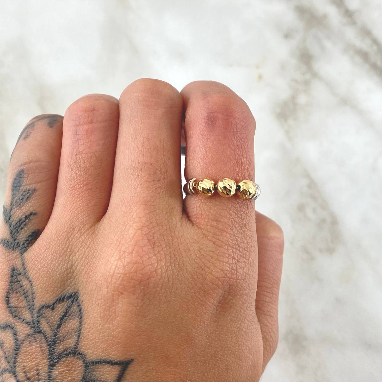 Trio Ball Ring 1.4gr / T5 1/2 / 5mm Diamond-Cut Balls Two 18K Yellow White Golds ©