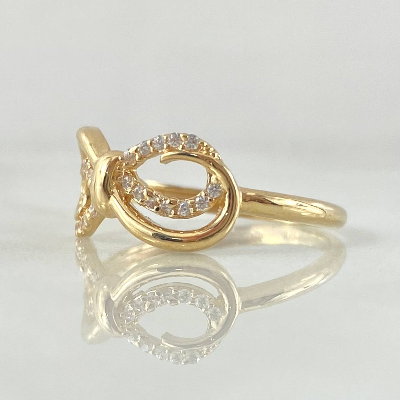 Anillo Moño 2.3gr / T6 1/2 / Oro 18K