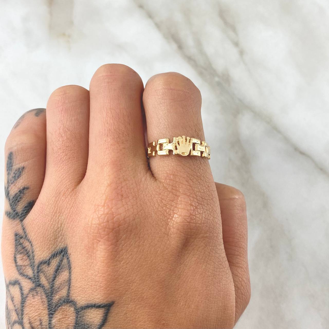 Anillo Correa Corona 2.05gr / T6 3/4 / Oro 18K