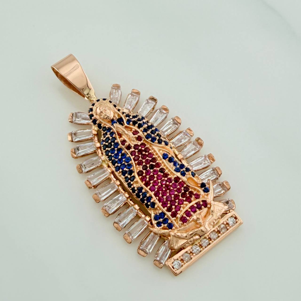 Dije Virgen Guadalupe 11gr / 1 3/4 in / Oro Rosa 18K $