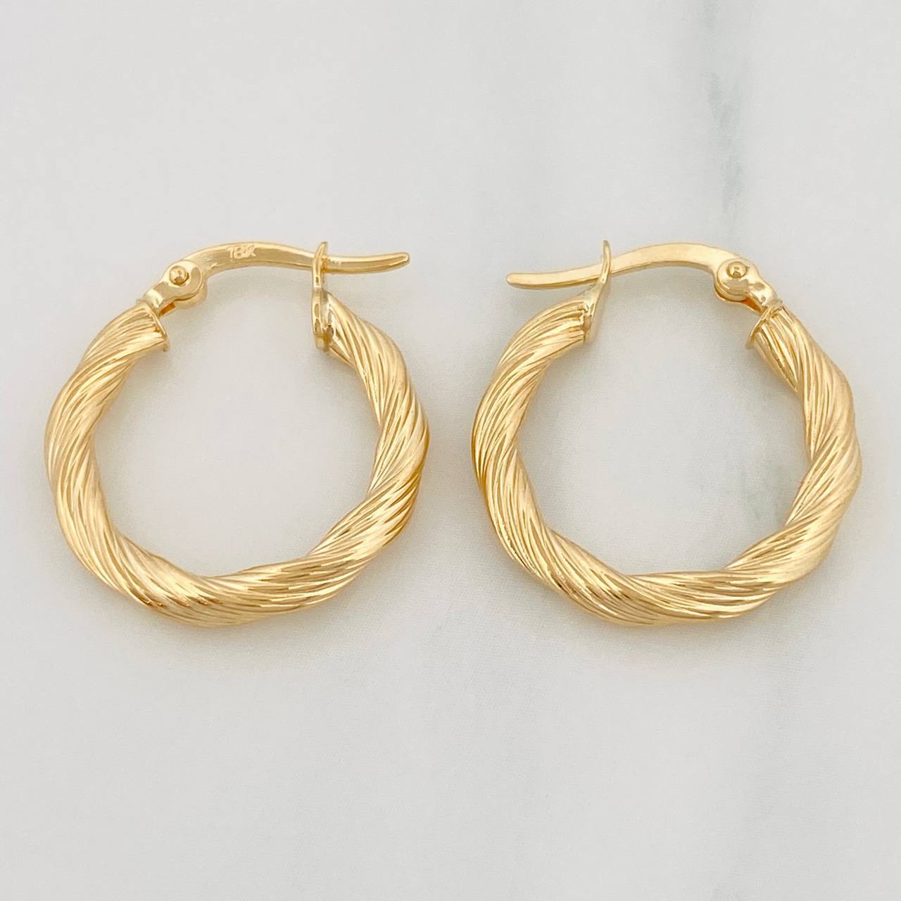 Candongas Ivy 1.95 g / 3/4 in Oro Amarillo 18K
