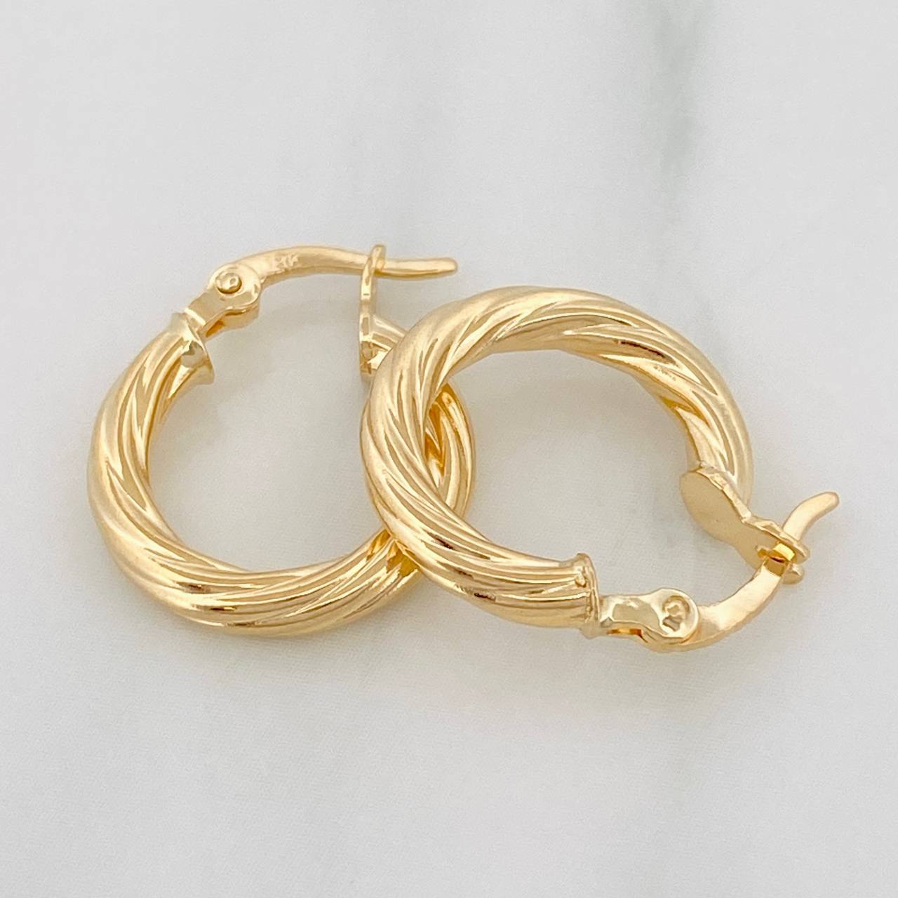 Candongas Mary 1.65 g / 3/4 in Oro Amarillo 18K