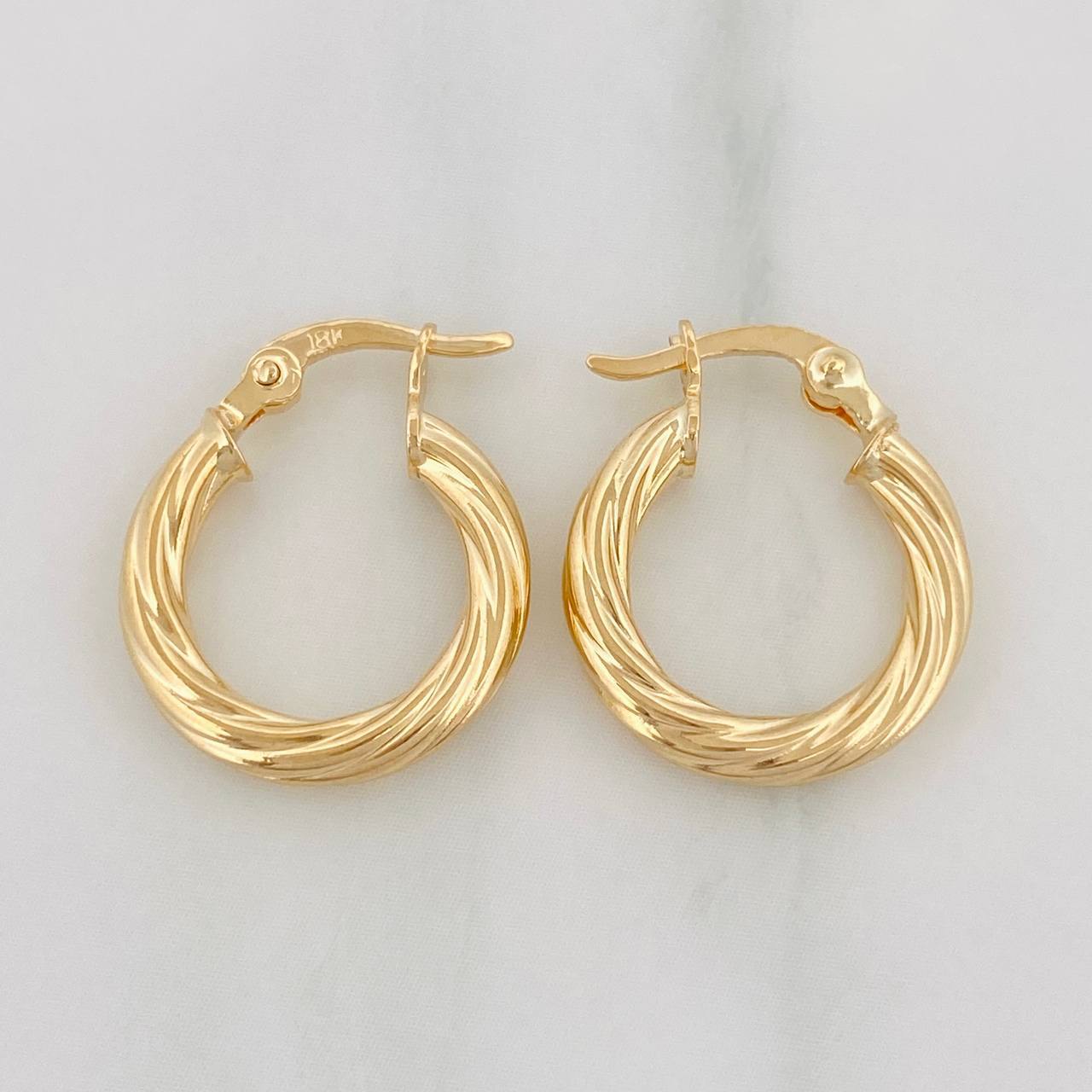 Candongas Mary 1.65 g / 3/4 in Oro Amarillo 18K