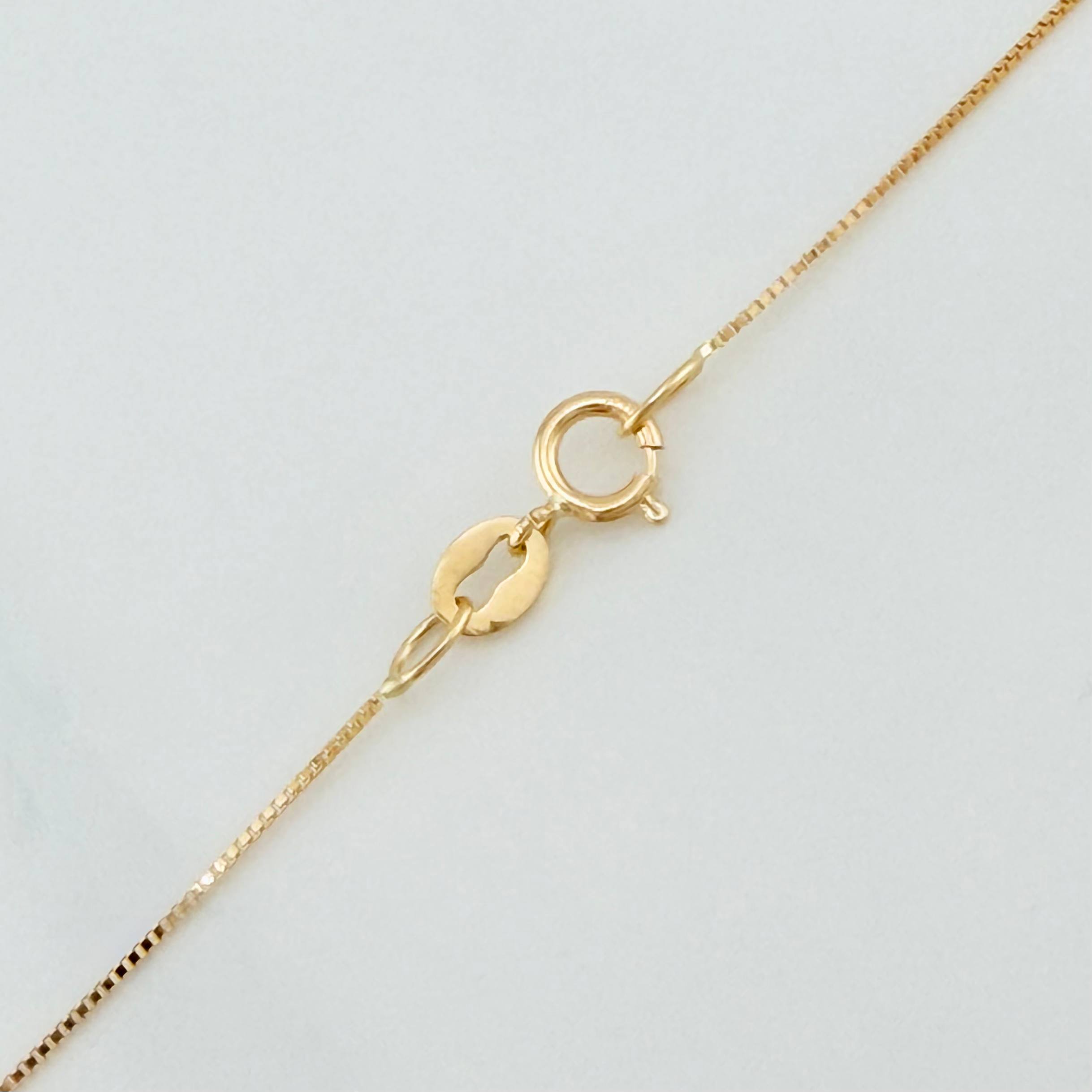 Set Cadena Veneciana + Dije Circulo Esmeralda 28Pts / 1.4 g / 17 3/4 in Oro Amarillo 18K
