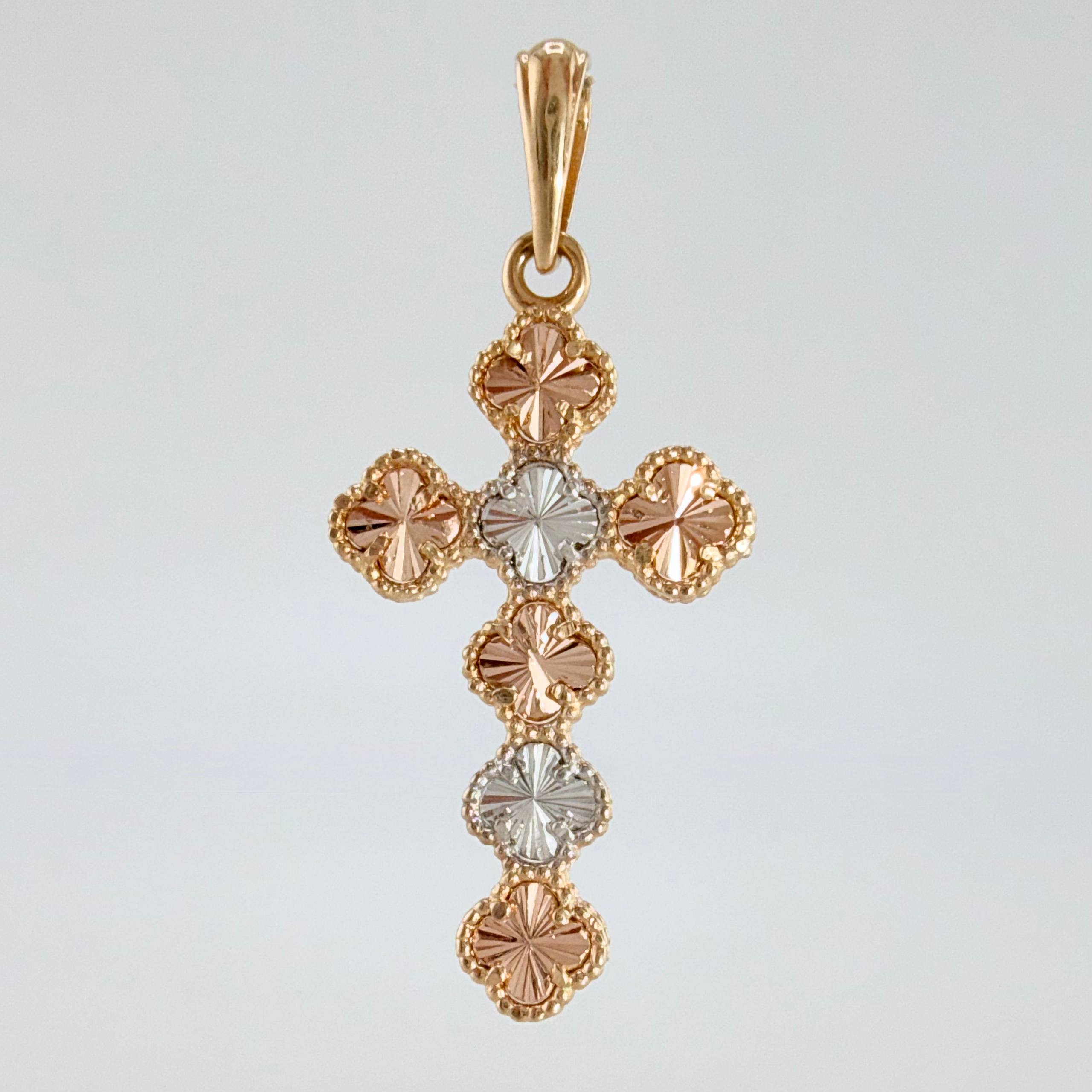 Dije Cruz Trebol 2.45gr / 1 1/2 in / Tres Oros Nac.Esp. 18K *