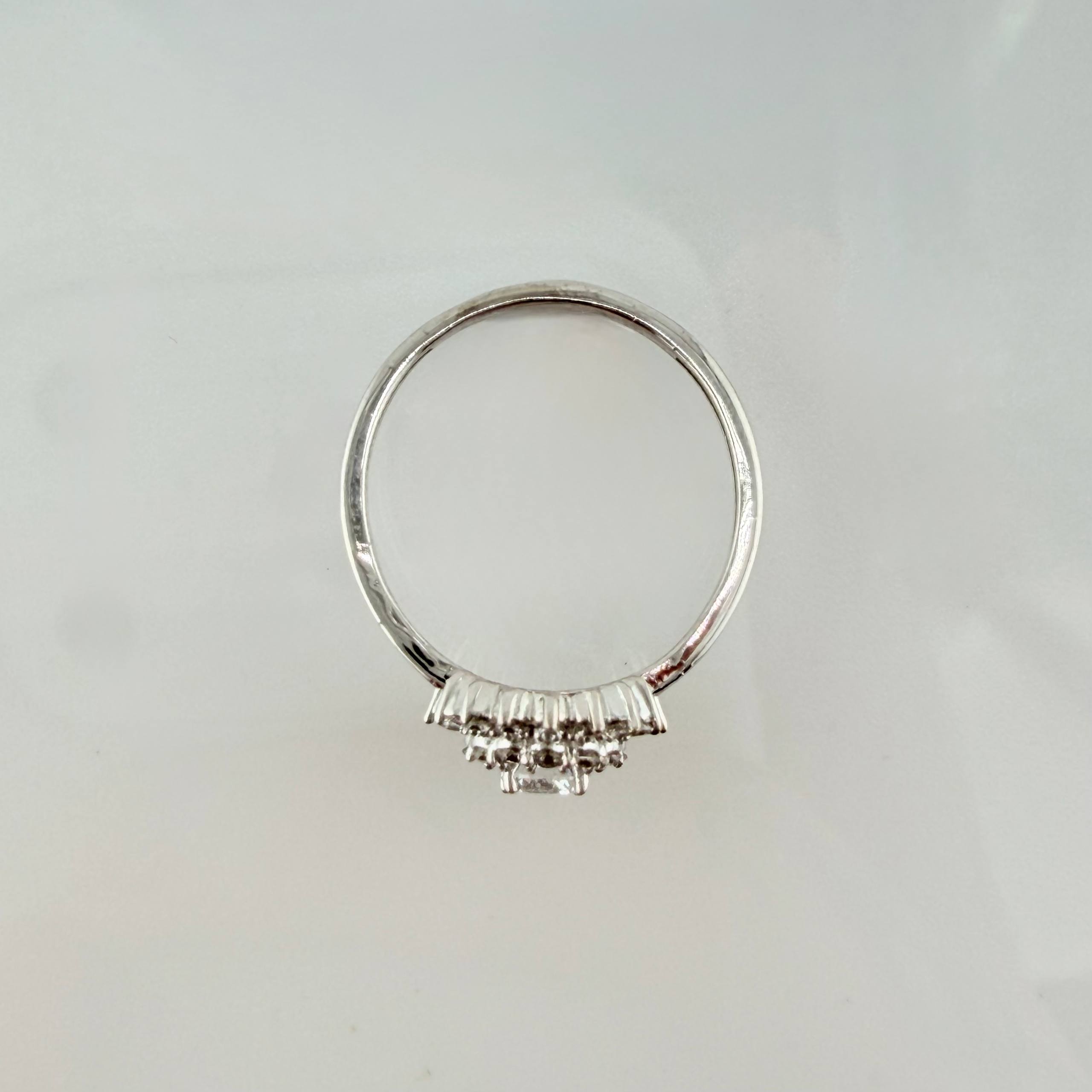 Anillo Flor Tupida 2.3gr / T5 3/4 / Oro Blanco 18K *