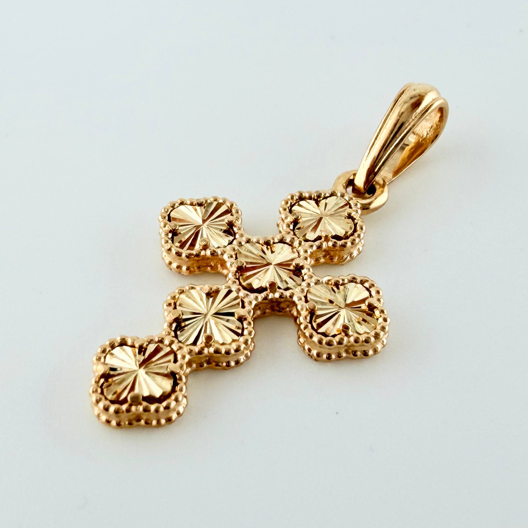 Dije Cruz Trebol 2.3gr / 1 1/4 in / Oro Amarillo Nac.Esp. 18K