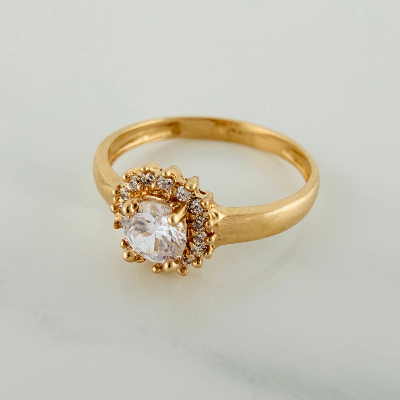 Anillo Flor De Loto 2.2gr / T5 3/4 / 3/4 in / Oro Amarillo 18K $