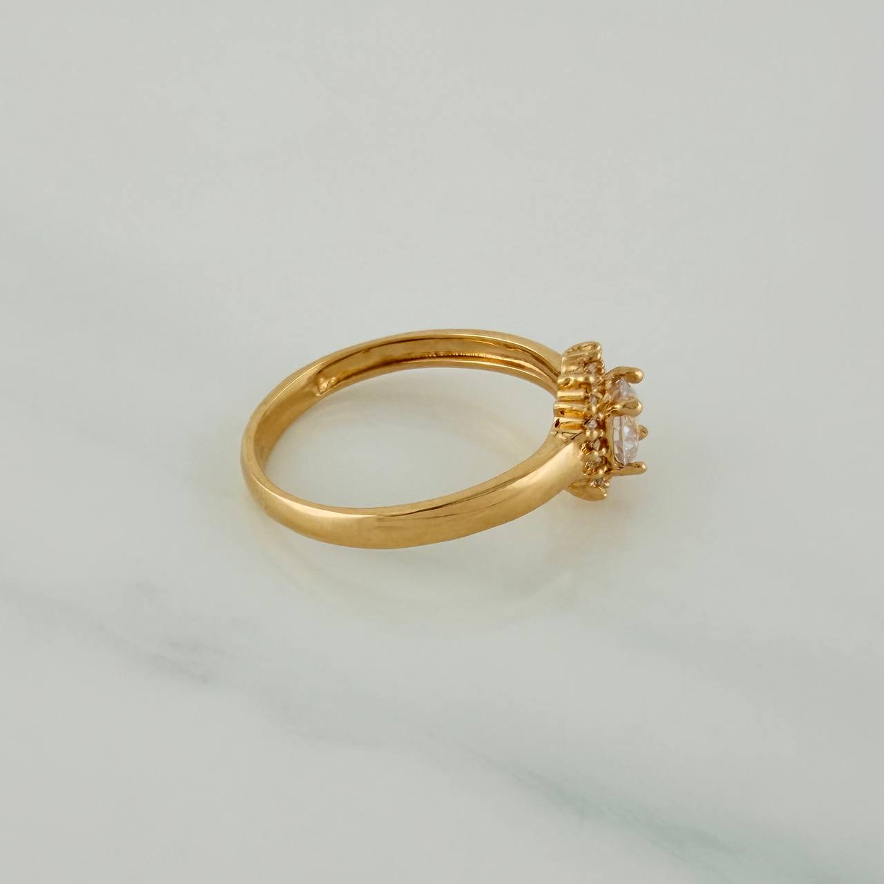 Anillo Flor De Loto 2.2gr / T5 3/4 / 3/4 in / Oro Amarillo 18K $