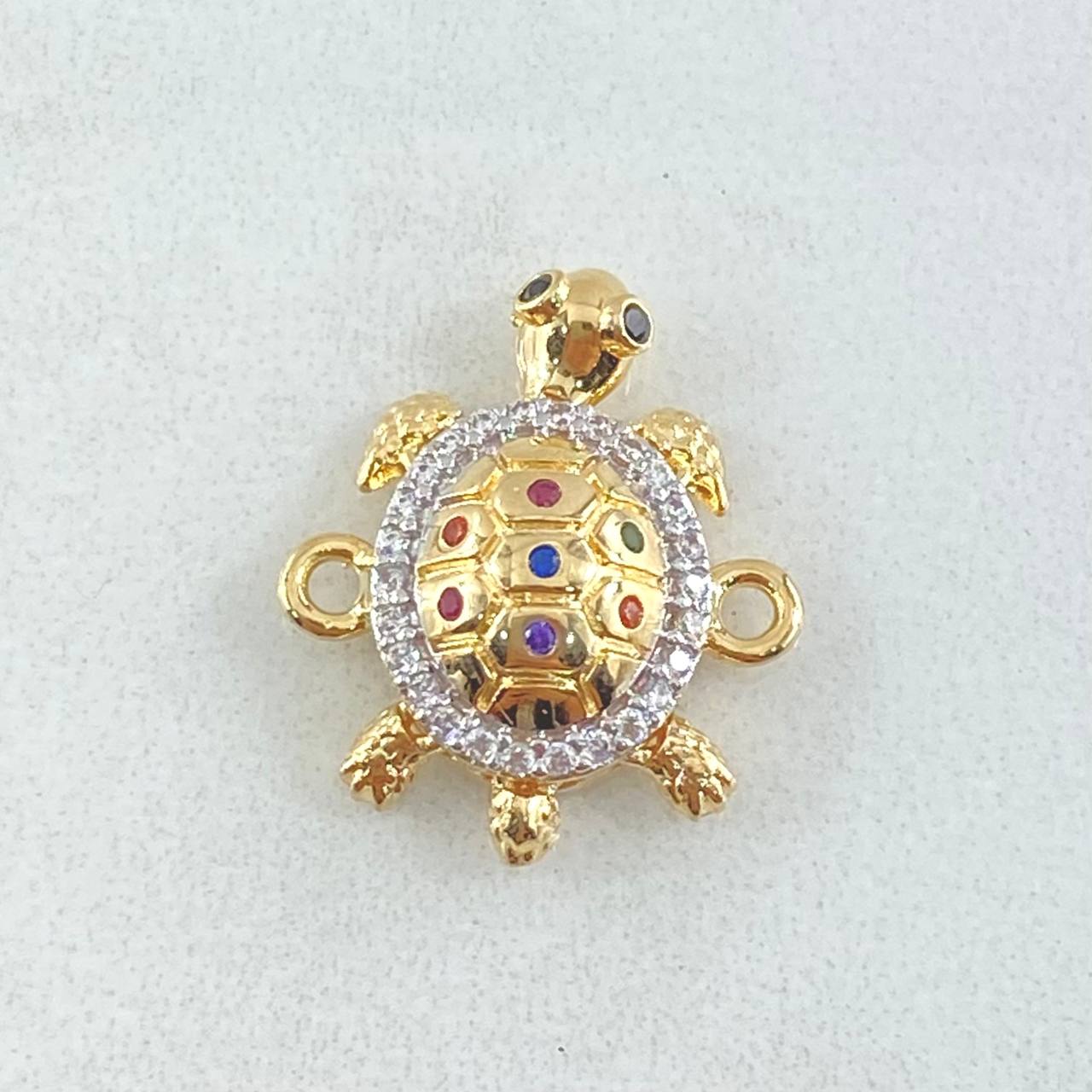 Charm 2.6gr / 0.6in / 18K Gold
