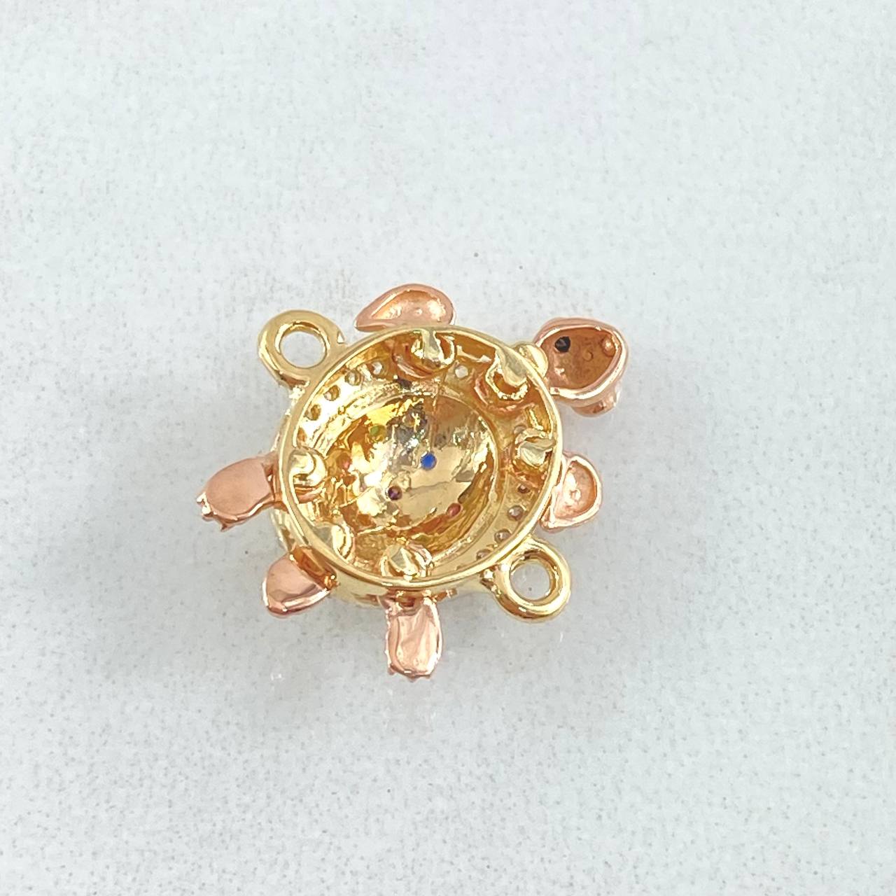 Charm 2.6gr / 1.6cm / 18K Gold