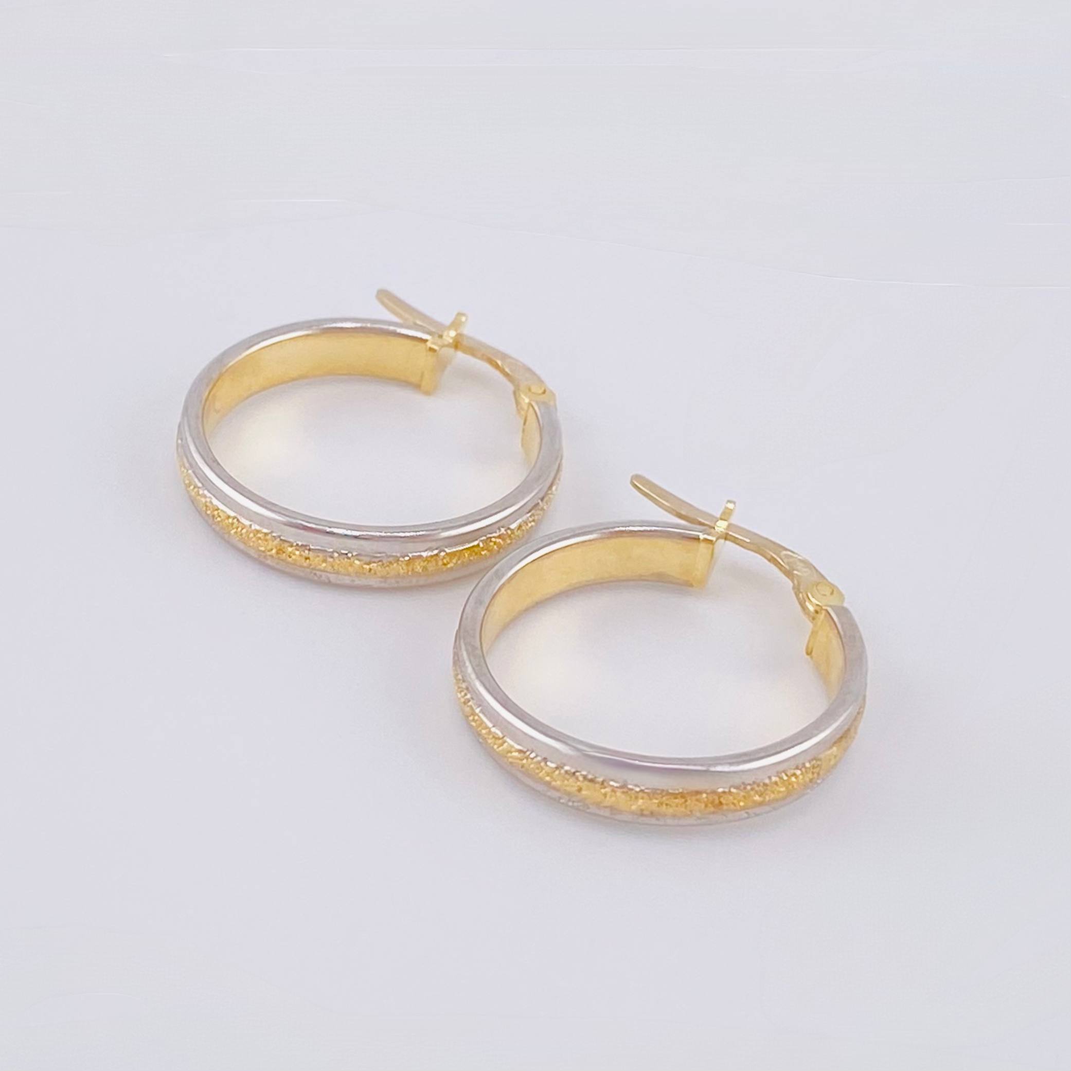 Hoop Earrings Carril Scaled 2.25 g / 3/4 in Two Golds Yellow White 18K