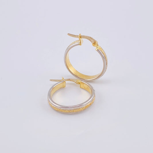 Candongas Carril Escamada 2.25 g / 3/4 in Dos Oros Amarillo Blanco 18K