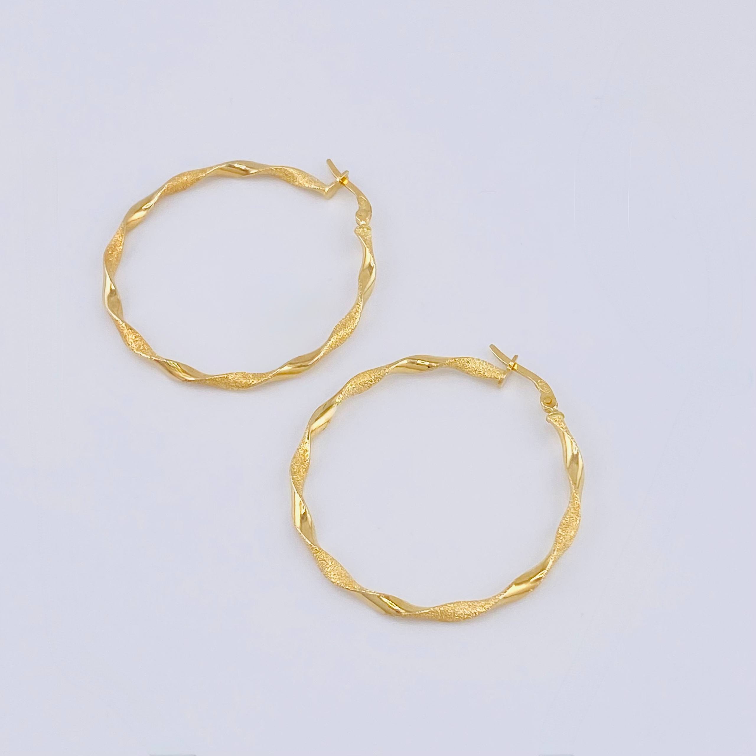 Candongas Asby 2.4 g / 1 1/2 in Oro Amarillo 18K
