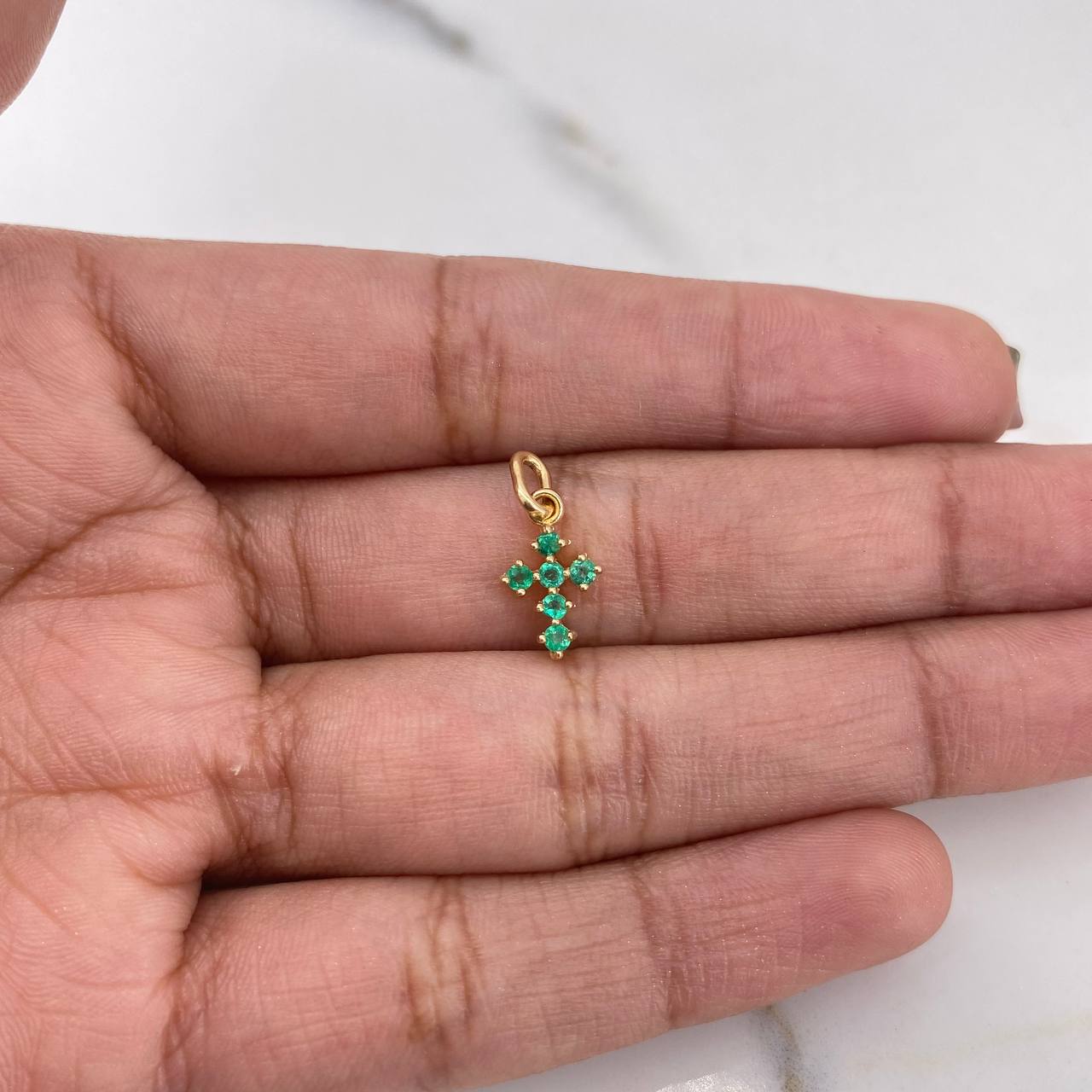 Pendant Mini Cross 0.6gr / 1.5cm / Emerald 30 Pts 18K Yellow Gold (Jewel) &
