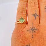 Clover Ring 2.5gr / Size 5 1/4 / 18K Gold $