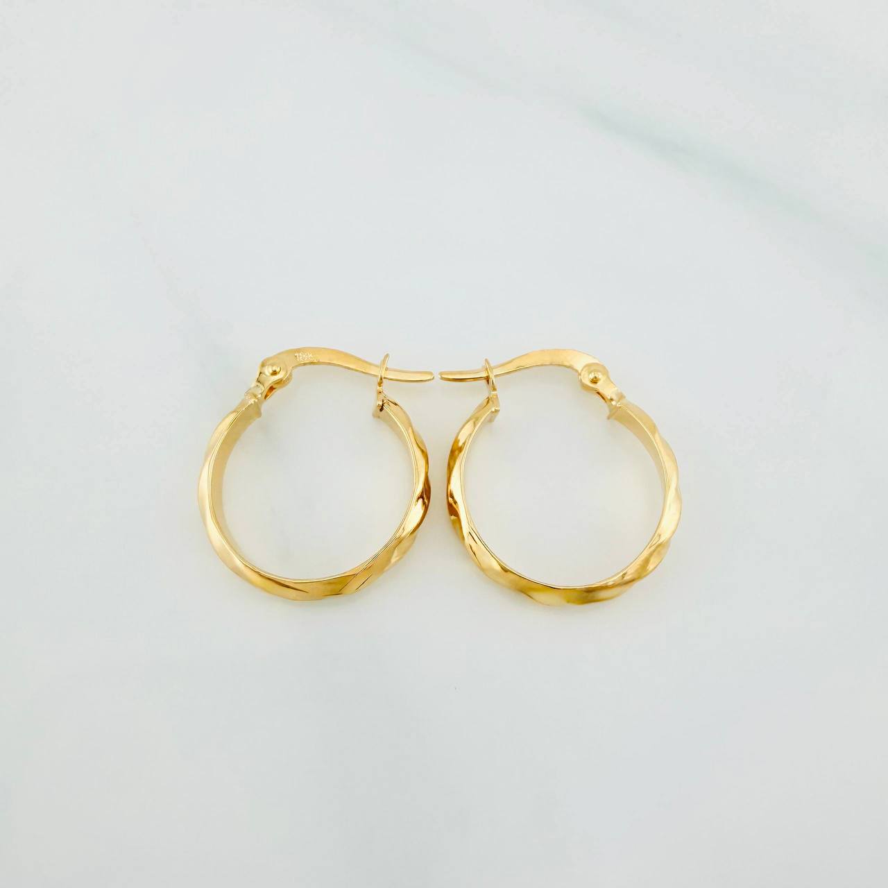 Candongas Nia 1.4 g / 3/4 in Oro Amarillo 18K